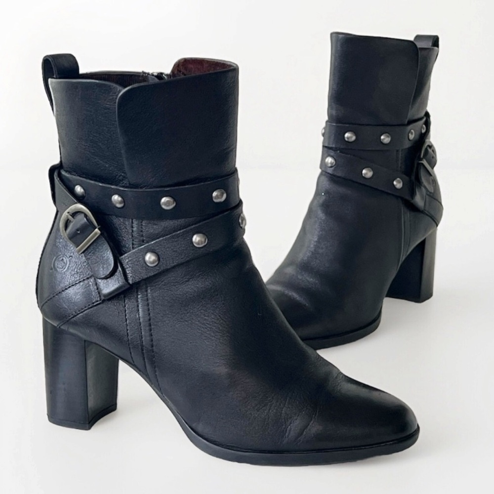 Born Emma Buckle Moto  Black Leather Booties Edgy Biker Block Heel Size 10 M